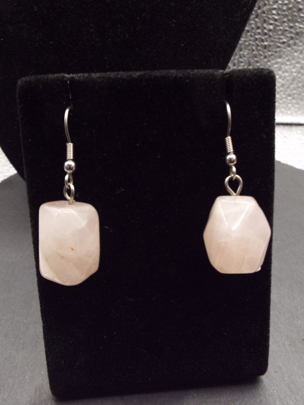 HEAVENLY ROSE QUARTZ STONE FACETED SQUARE DANGLY EARRINGS M